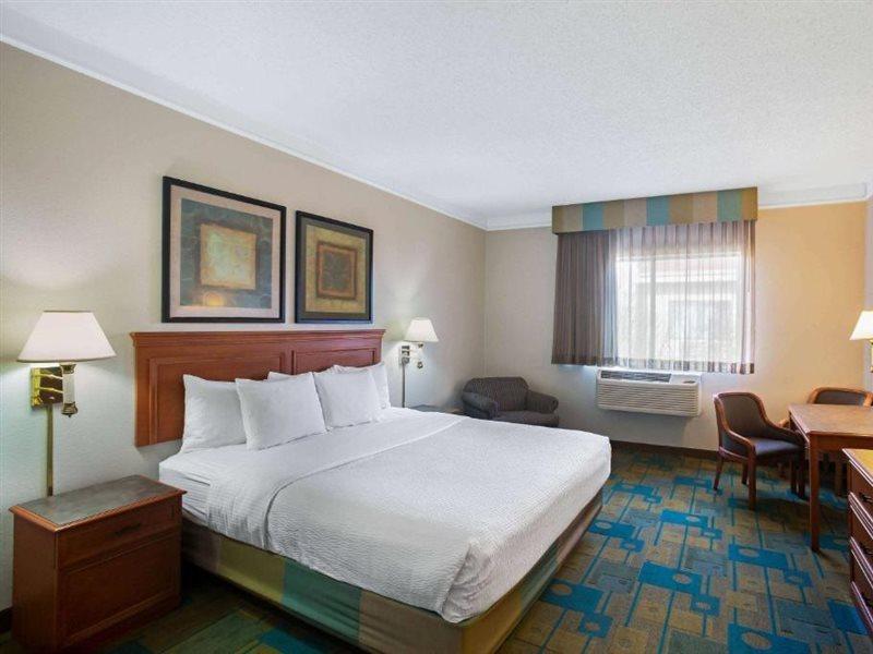 Hotel La Quinta By Wyndham Round Rock North Exterior foto